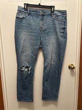 Old Navy Mid-Rise Boyfriend Jeans